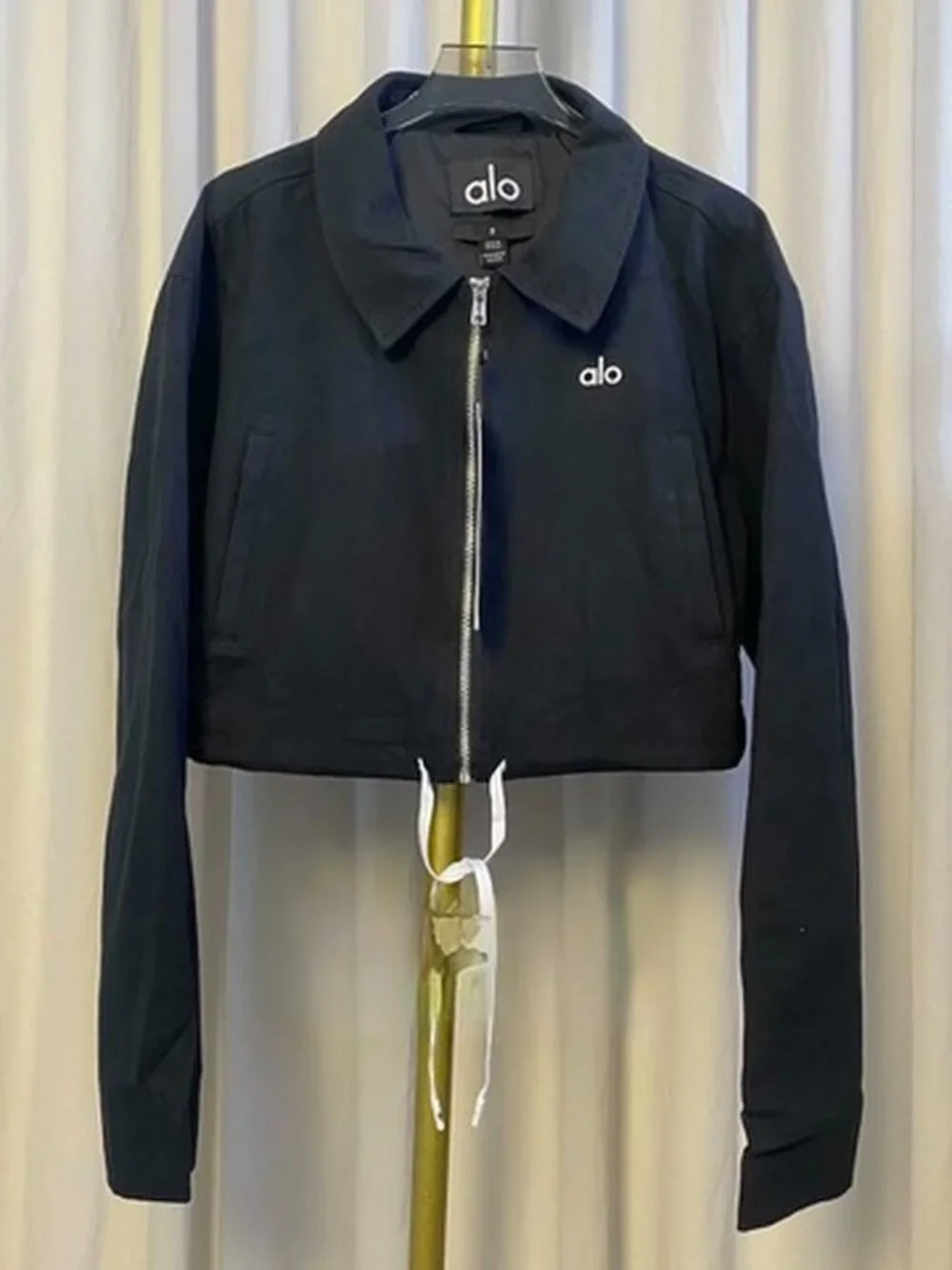 Alo Yoga Set Cropped Fan Favorite Full Zip Jacket And Low-Rise Skirt Black